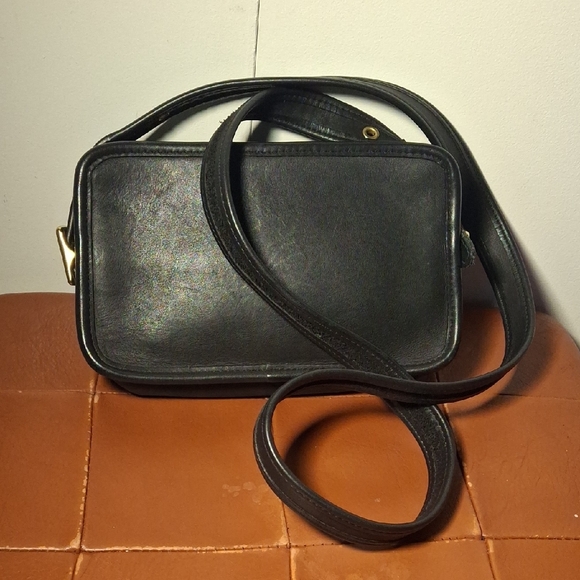 Vintage coach cross body bag - Picture 1 of 9